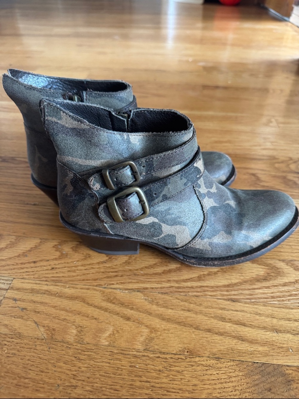 CoFi Genuine Leather Made in Mexico Women's Camouflage Ankle Booties